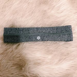 Lululemon heathered grey headband